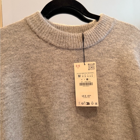 Zara Gray Cropped Sweater M NWT - Picture 2 of 2